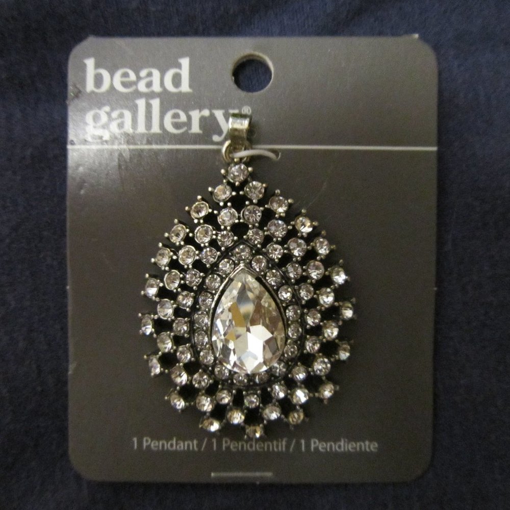 3 for💲25🌟Bridgerton REGENCY style pendant for necklace